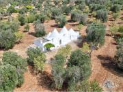 Trullo sei coni 90m² Ceglie Messapica