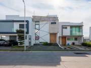 Tu Hogar a un lado de Punto Sur!