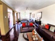 ¡TU HOGAR IDEAL EN SURCO! ESPACIOSA Y ACOGEDORA CASA EN...