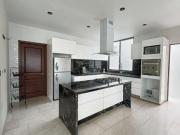 Tu Nueva Vida Familiar Empieza Aquí – Residencia Amplia... Tu Nueva Vida Familiar Empieza Aquí – Residencia Amplia...