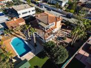 Tu Oasis Privado a un Paso de la Ciudad 210m² Sant... Tu Oasis Privado a un Paso de la Ciudad 210m² Sant...