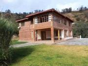 TUMBACO LA COMUNA, VENDO AMPLIA CASA 250 M2, TERRENO...