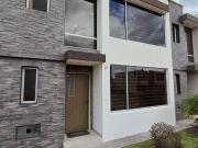 TUMBACOAMPLIA CASA DE ARRIENDO EN CONJUNTO, $820...