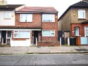 Tunstall Road, Croydon CR0, 4 bed terraced house to...