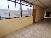 TV pa/ Amplio Local en 2do Piso, en Av. Arriola Zona...