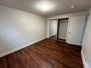 Twin Court 1 Bedroom Apartment for Rent at 2223...
