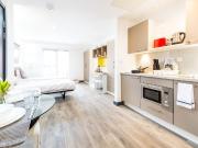 Twin Premium Studio, Opto Village, LU1 1 bed in a flat...