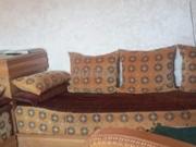 توجد امام بوسطة