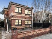 Two Art Deco apartments, one title!