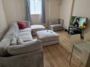 Two bed flat for short stay