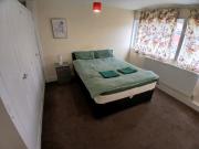 Two Bed House in Raynes Park
