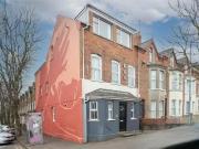 Two Bedroom Apartment, 46 Agincourt Avenue