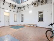 two bedroom apartment close to the Aquarium