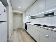 Two Bedroom Apartment in the Heart of Melbourne