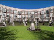 Two Bedroom Apartment – Prime East Melbourne Location