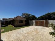 Two Bedroom Apartment Separate Entrance Umkomaas