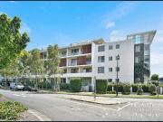 Two bedroom Apartment walking distance from Epping Station!