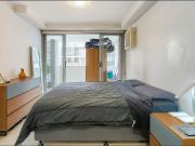 Two bedroom apartment with walking distance to Brisbane...