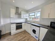 Two bedroom flat in Kingsbury close to transp