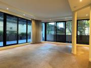 Two Bedroom plus study Apartment in prestigious...