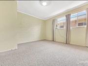 Two Bedroom Townhouse close to amenities