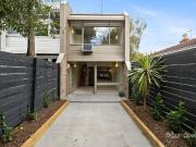 TWO BEDROOM TOWNHOUSE ON RICHMOND HILL