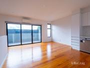 Two Bedroom, Two Bathroom Townhouse in Brunswick