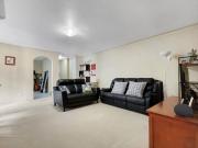 Two Bedroom Unit in a Quiet, Convenient Location