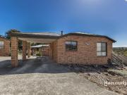 Two Bedroom Unit in Popular Romaine!