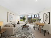 Two bedroom Unit overlooking the tranquil Chinese Garden...
