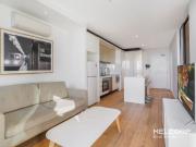 TWO BEDROOMS APARTMENT NEAR SOUTHERN CROSS STATION FURNISHED