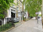 Two Bedrooms Flat with a Spacious Living Room