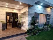 Two Kanal Old House For Rent