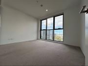 Two levels 3 Bedrooms 2 Bathrooms 1 Car park For Rent