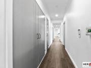 Two renters to team up for a whole house I HER Room...