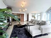 TWO ROXAS TRIANGLE 3 Bedroom Makati for Rent with 3...