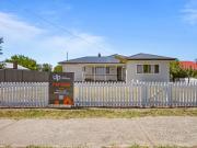 Two Self Contained Units, One Smart Investment