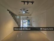 Two storey terrace casa green