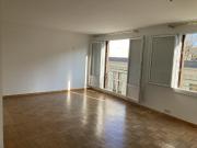TYPE 3 DANS RESIDENCE AVEC CAVE ET GARAGE CHAUFFAGE...