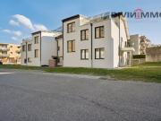 Typischer Dachboden mit 4,5 Zimmern im ersten Stock