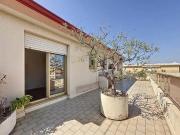 TZANCK 3P DERNIER ETAGE D'ANGLE