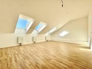 U1! I Lichterfüllte DG Wohnung I Kurzzeitvermietung...