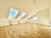 U1! I Lichterfüllte DG Wohnung I Kurzzeitvermietung...