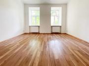 U3 DIREKT VOR DER HAUSTÜRE: komplett hofseitige 2...