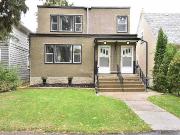 U Of A/whyte Ave 2 Bedroom Main Floor September 1st