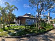 Ubatuba, Ubatuba Country casa com 03 suítes, espaço...