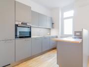 Über 100m² sanierter Altbauflair an Linzer Landstraße zu...