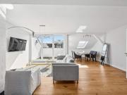 Über den Dächern der Friedbergstraße Ihr Zuhause mit... Über den Dächern der Friedbergstraße Ihr Zuhause mit...