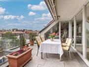 Über den Dächern Schwabings: Lichterfüllte 3,5 Zimmer...