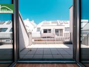 Über den Wolken Erstbezug im DG mit Terrasse und Küche...